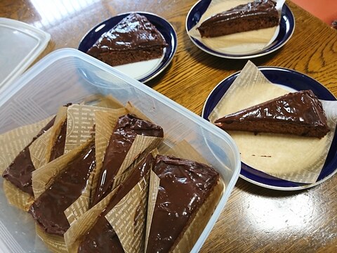 ロイヤルクイーンで作るチョコレートケーキ